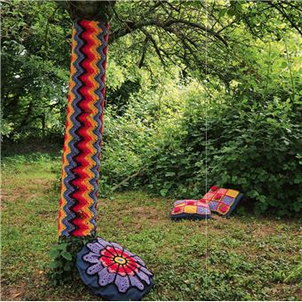 Crochet au jardin et Yarn bombing
