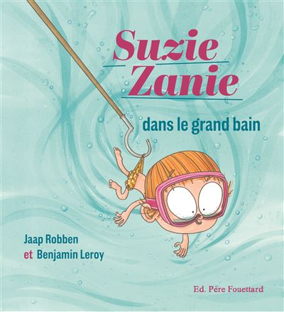 Suzie zanie dans le grand bain