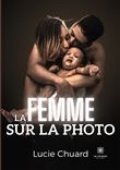 La femme sur la photo