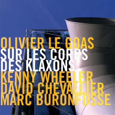 Sur les corps des klaxons