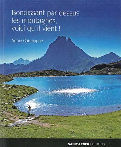 Bondissant par dessus les montagnes voici qu'il vient !
