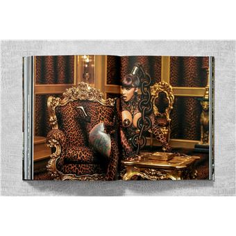 Ice Cold. A Hip-Hop Jewelry History