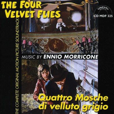 4 mosche di veluto grigio