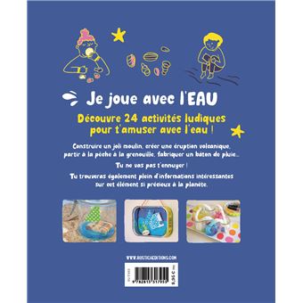 Je joue avec l'eau