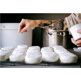 Élever des chèvres et faire son fromage