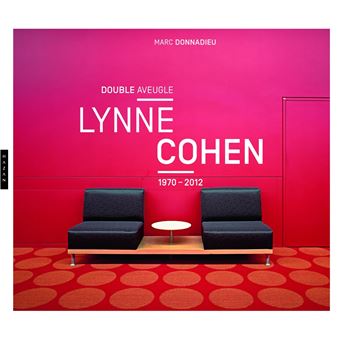 Lynne Cohen, Double aveugle  (1970-2012)