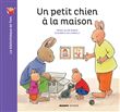 Un petit chien à la maison