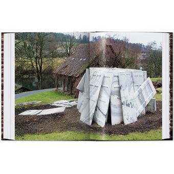 Ai Weiwei. 40th Ed.