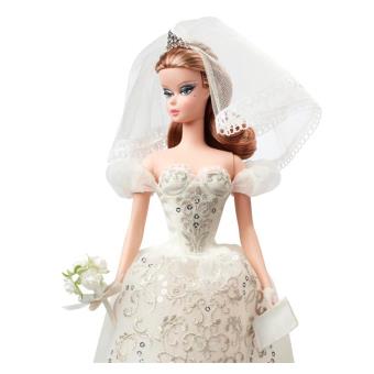 Que Elizabeth I Barbie® Doll - B3425 BarbiePedia