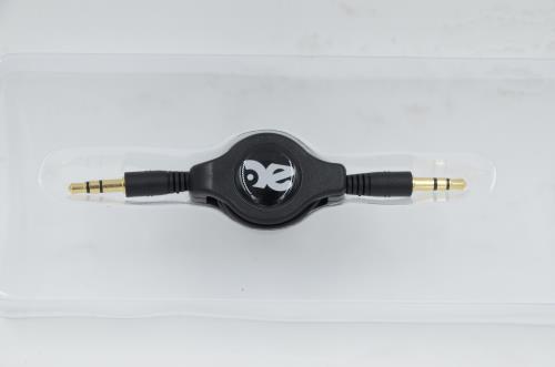 Câble enrouleur On Earz Jack 3.5 mm 80 cm Noir
