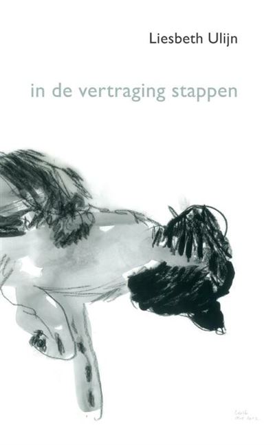 In de vertraging stappen