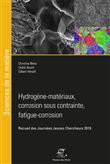 Etude des couplages microstructure - environnement - mécanique