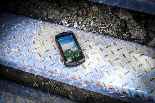 Smartphone Crosscall Trekker M1 Core - Double SIM 16 Go - Anthracite/Rouge - Occasion Fonctionnel