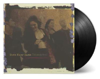 IMMORTAL -HQ/INSERT-