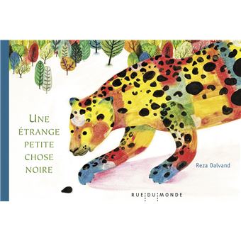 Une étrange petite chose noire