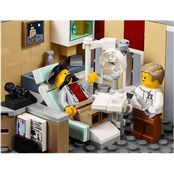 LEGO® Creator Expert 10255 - La Place de l'Assemblée - DracauGames