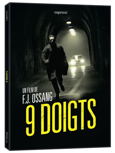 9 doigts