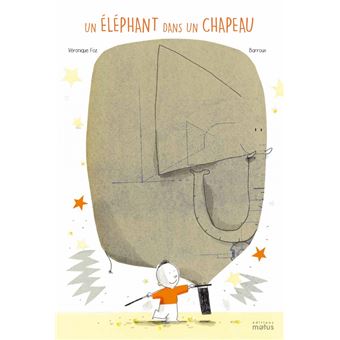 Un éléphant dans un chapeau