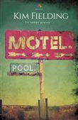 Motel. Pool.