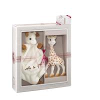 Sophie la girafe l'officielle - Une sublime corbeille composée des  indispensables bébé avec un lange, un hochet, un doudou avec attache  sucette et Sophie la girafe! ❤️ #sophielagirafe #bebe #papa #maman #cadeau #