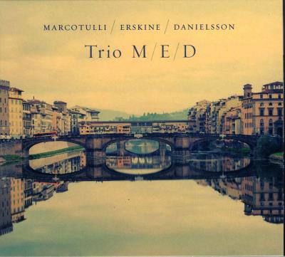 Trio m/e/d