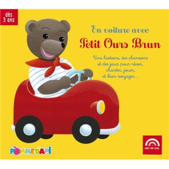 En voiture avec petit ours brun