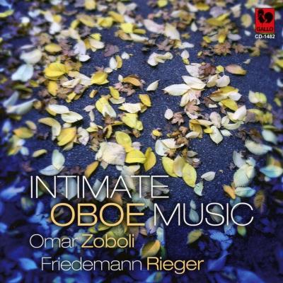 Intimate oboe music