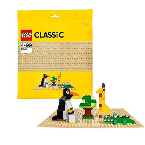 https://static.fnac-static.com/multimedia/Images/FR/NR/b8/c7/61/6408120/1520-6/tsp20160726154643/LEGO-Claic-10699-La-Plaque-De-Base-Sable.jpg