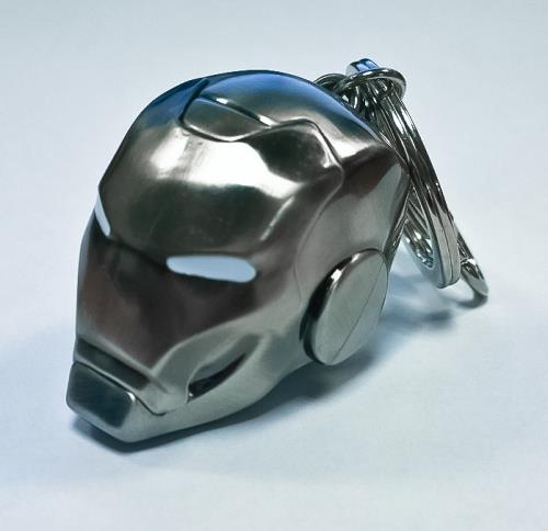 Porte-clés Casque métalique Iron Man Mark II Semic