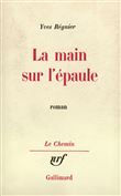 La main sur l'épaule