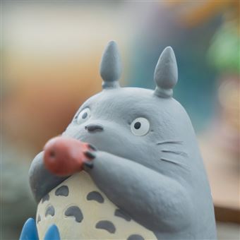 Statue musicale Mon voisin Totoro Ghibli Totoro joue de l'ocarina