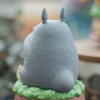 Statue musicale Mon voisin Totoro Ghibli Totoro joue de l'ocarina