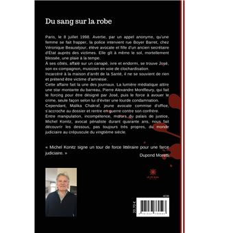 Du sang sur la robe