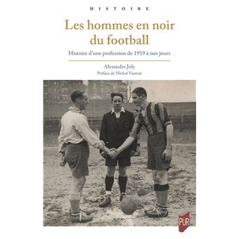 Les Hommes en noir du football