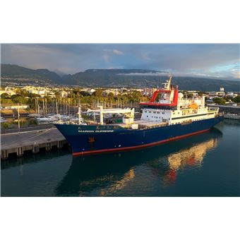 Voyage dans les terres australes à bord du Marion Dufresne