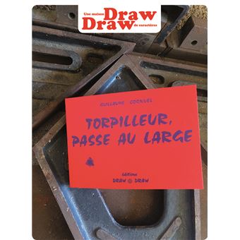 Torpilleur passe au large