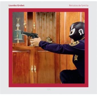 Lourdes Grobet, lucha libre family portraits