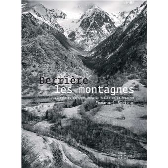 Derrière les montagnes