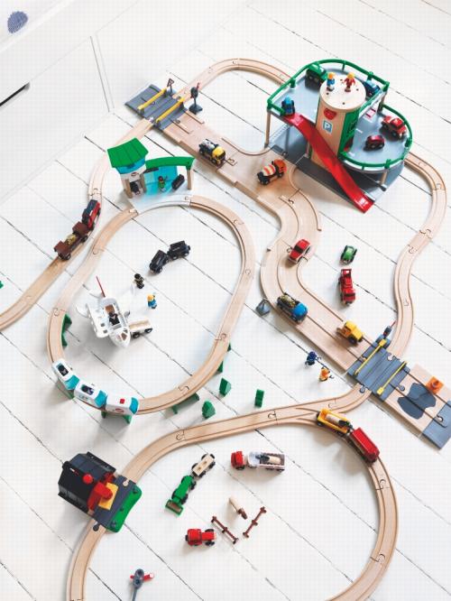 Brio World - 33474 - Garage pour Trains Portatif…