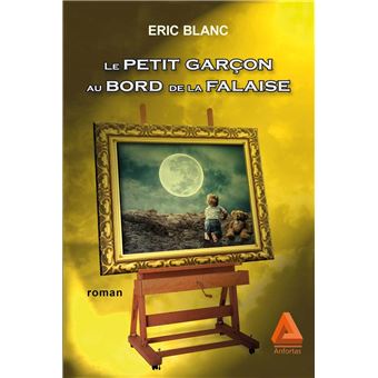 Le petit garçon au bord de la falaise