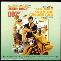 James Bond : L'homme au pistolet d'or