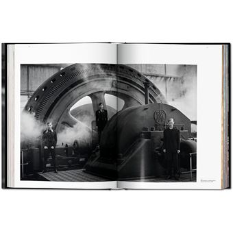 Peter Lindbergh. A Different Vision on Fashion Photography Fo