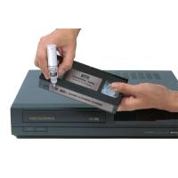 https://static.fnac-static.com/multimedia/Images/FR/NR/f1/1e/1b/1777393/1545-4/tsp20130827133905/T-nB-caette-VHS-de-nettoyage-liquide.jpg