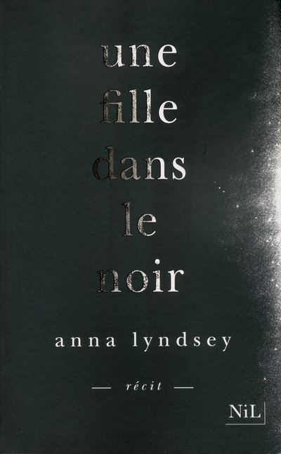 Une fille dans le noir
