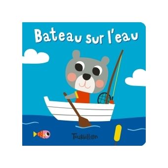 Bateau sur l'eau