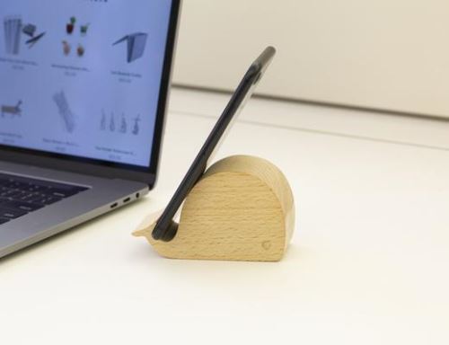 Kikkerland Whale Beechwood Phone Stand