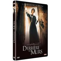 Derrière les murs