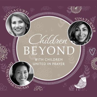 Children beyond with children united in prayer
