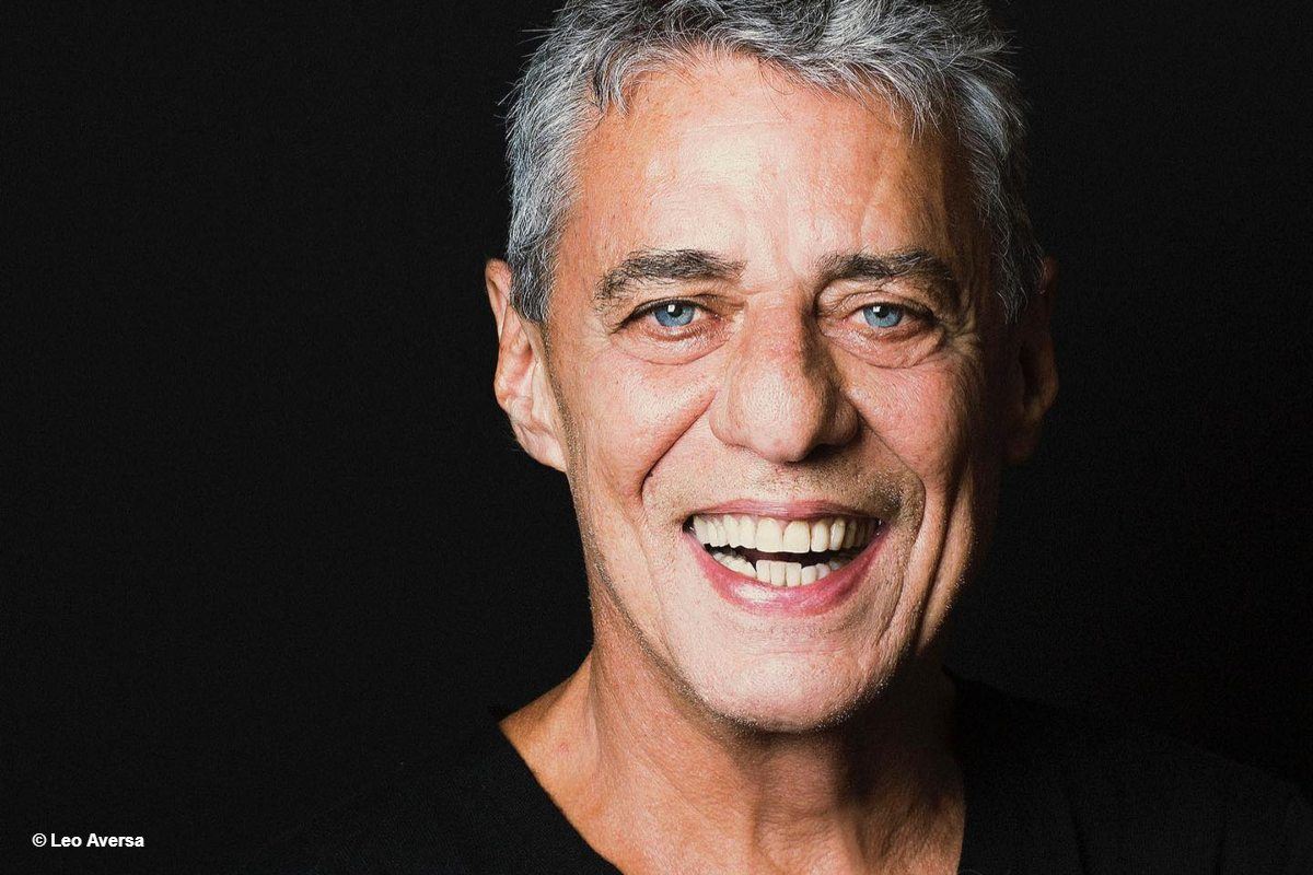 Chico Buarque: biografia resumida de uma lenda da música e dos livros ...