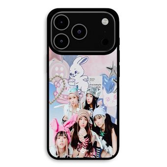 Capa Maniacase para iPhone 17 Pro | New jeans papel de parede fofo - 1